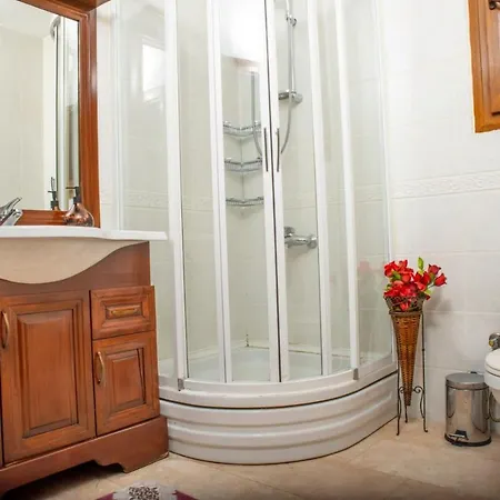 Splendid With Private Pool In The Heart Of فيلة فتحية